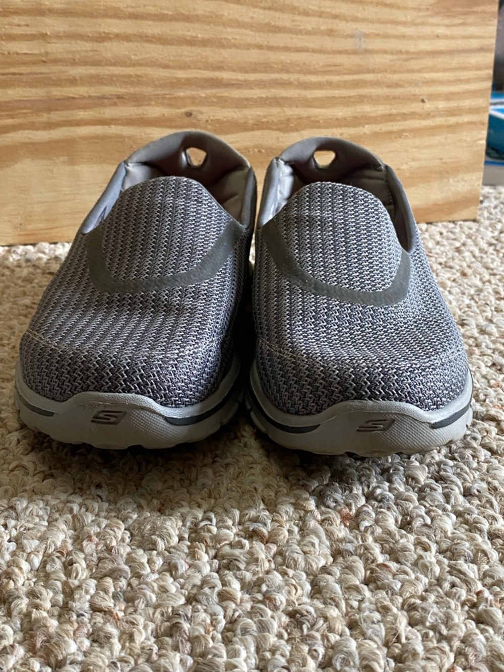 Skechers Go Walk 3 Slip-On Walking Sneakers in Gray with Pink Insole 8.5 - Picture 9 of 14